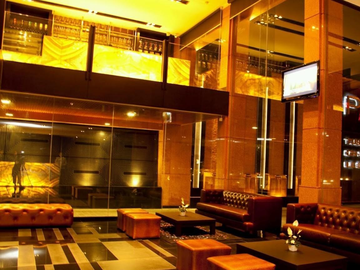 Pietra Bangkok Hotel Exterior foto